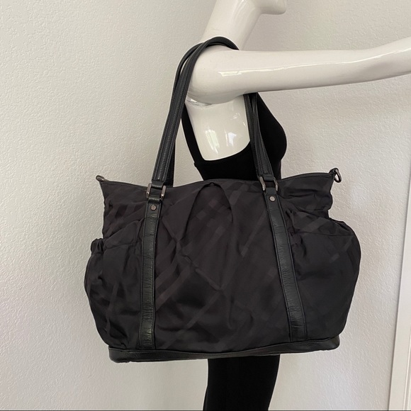 Burberry check multi purpose large nylon bag - Picture 9 of 14